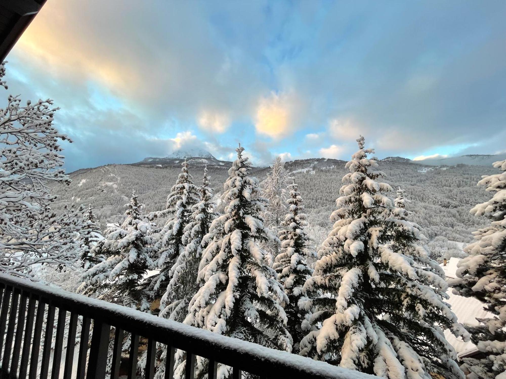 Serre Chevalier Studio 30 M2 Coin Montagne A 8 Minutes Des Pistes Saint-Chaffrey Exterior photo